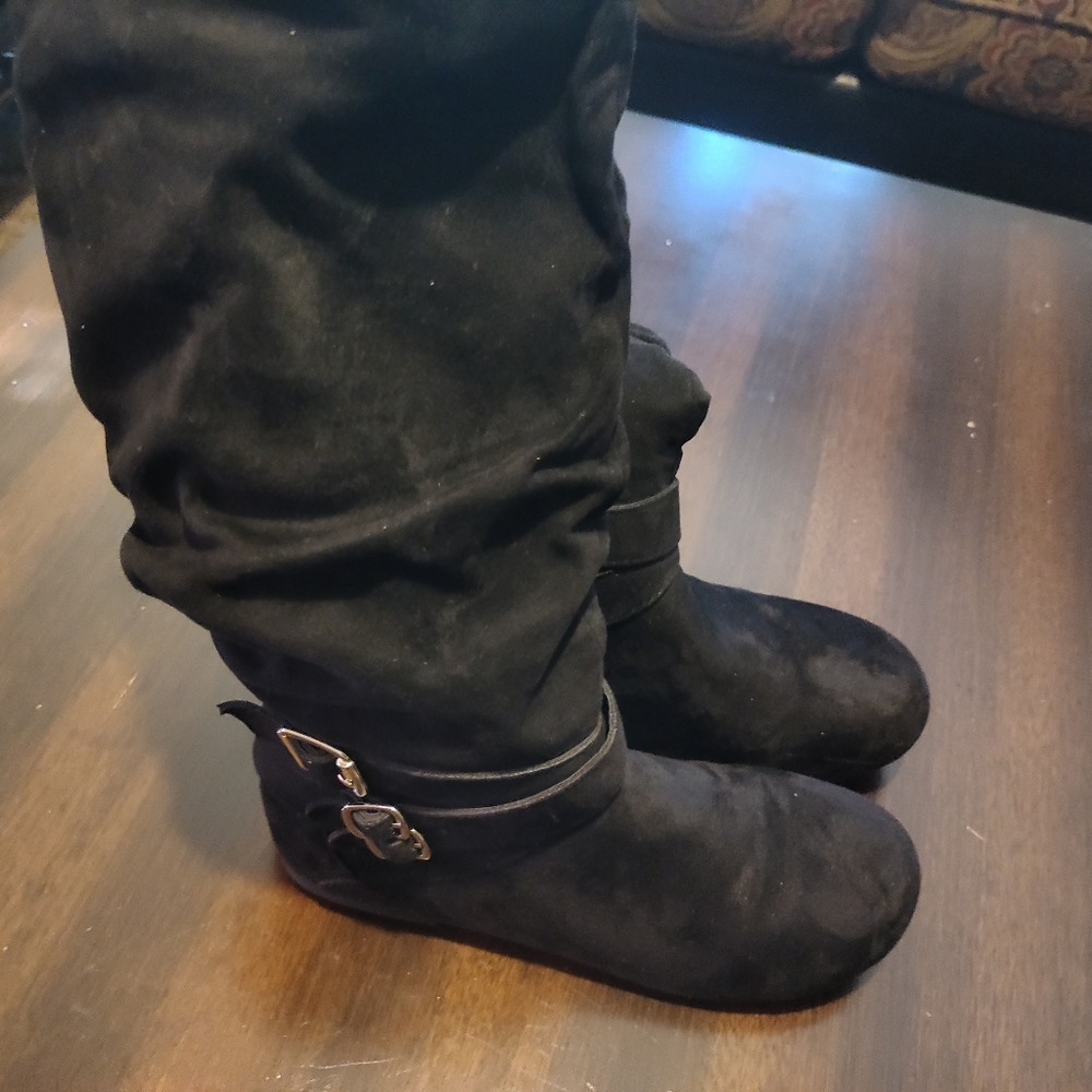 Girl boots size 1.5